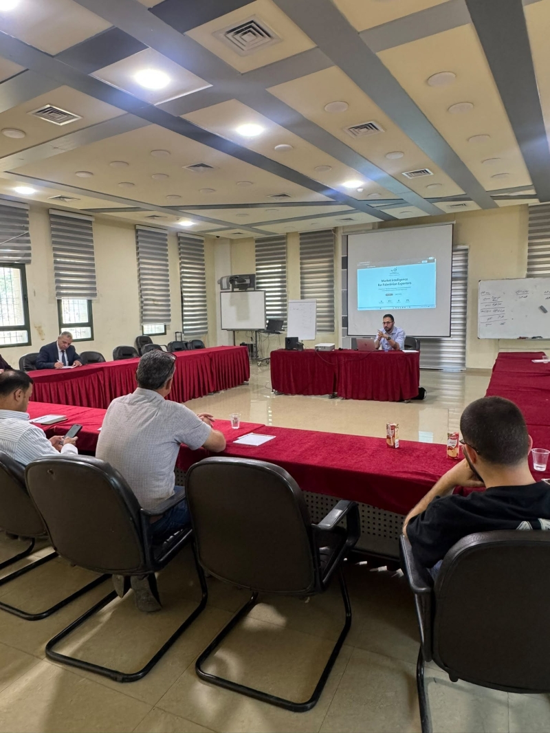 PalTrade in cooperation with the Hebron Chamber Commerce and Industry